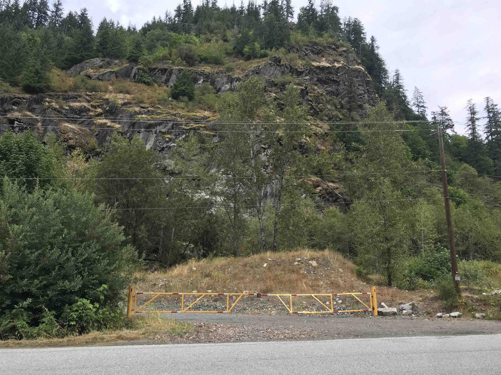 68451 Othello Road, Hope, Hope, British Columbia  V0X 1L1 - Photo 39 - R3022401