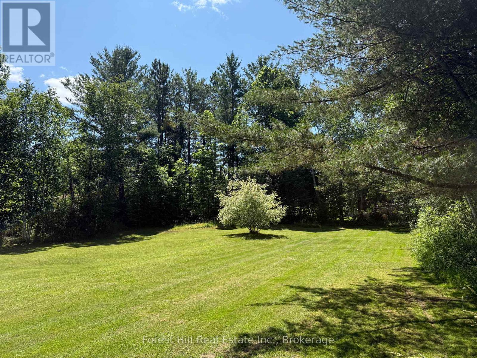 10709 522 Highway, Parry Sound Remote Area, Ontario  P0H 1A0 - Photo 5 - X12331968