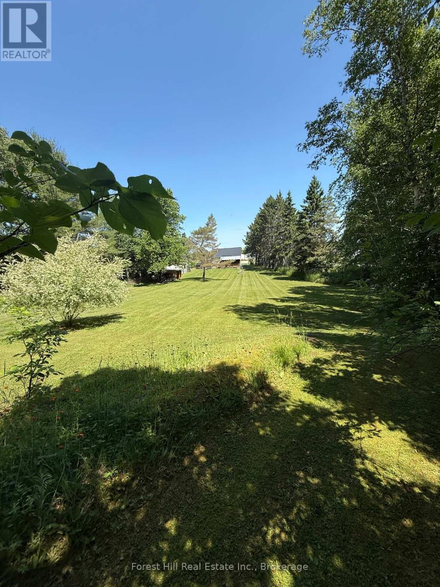 10709 522 Highway, Parry Sound Remote Area, Ontario  P0H 1A0 - Photo 6 - X12331968