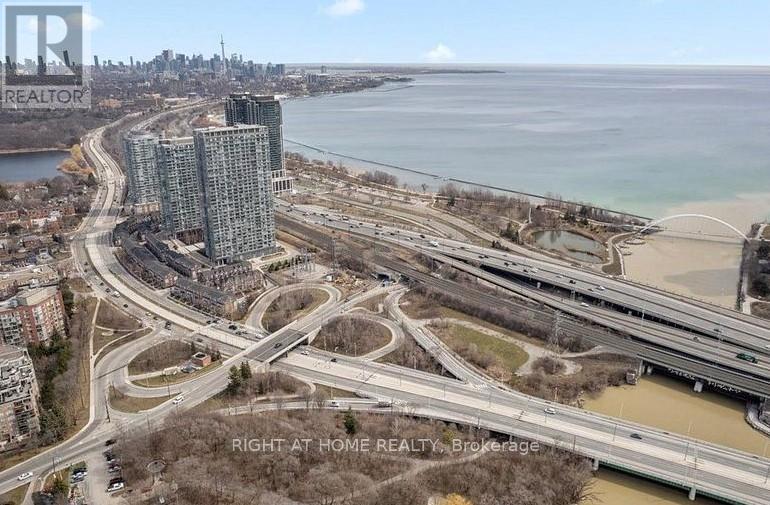3313 - 105 The Queens Way, Toronto, Ontario  M6S 5B5 - Photo 20 - W12309544