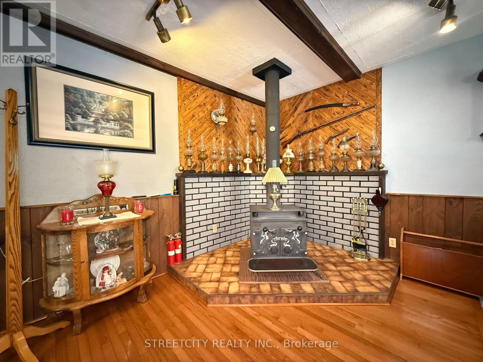 29422 Dawn Valley Road, Chatham-Kent, Ontario  N0P 2M0 - Photo 10 - X12332031