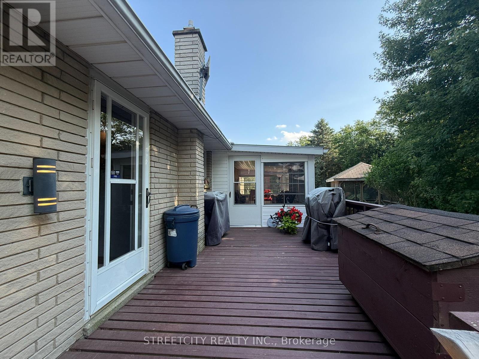 29422 Dawn Valley Road, Chatham-Kent, Ontario  N0P 2M0 - Photo 28 - X12332031