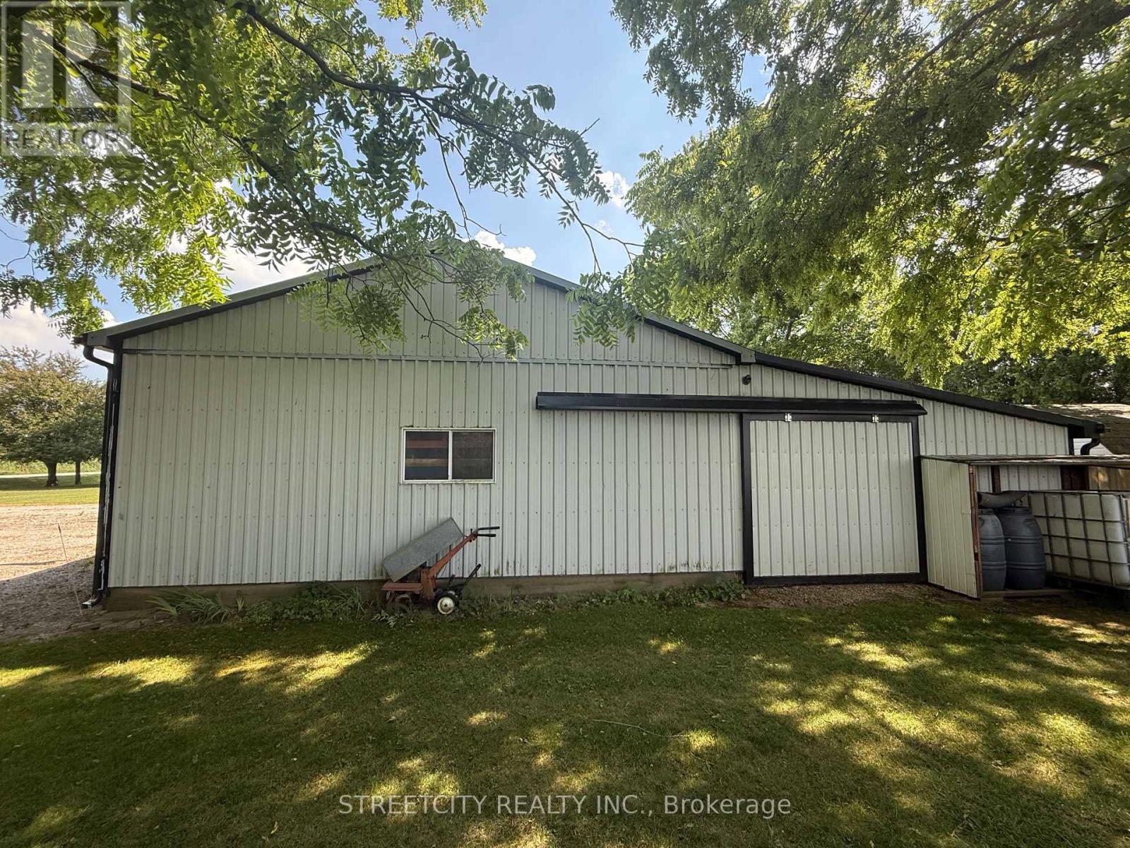 29422 Dawn Valley Road, Chatham-Kent, Ontario  N0P 2M0 - Photo 35 - X12332031