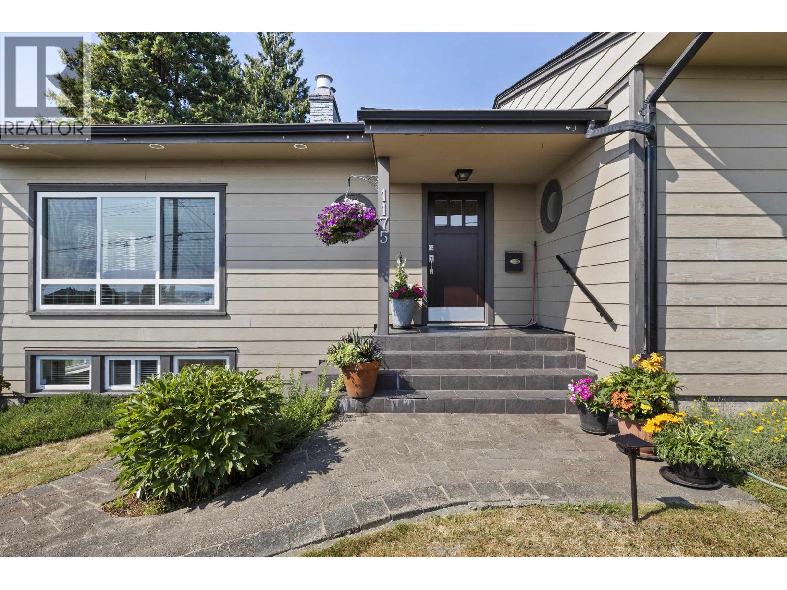 Property at 1175 GORDON AVENUE image 2