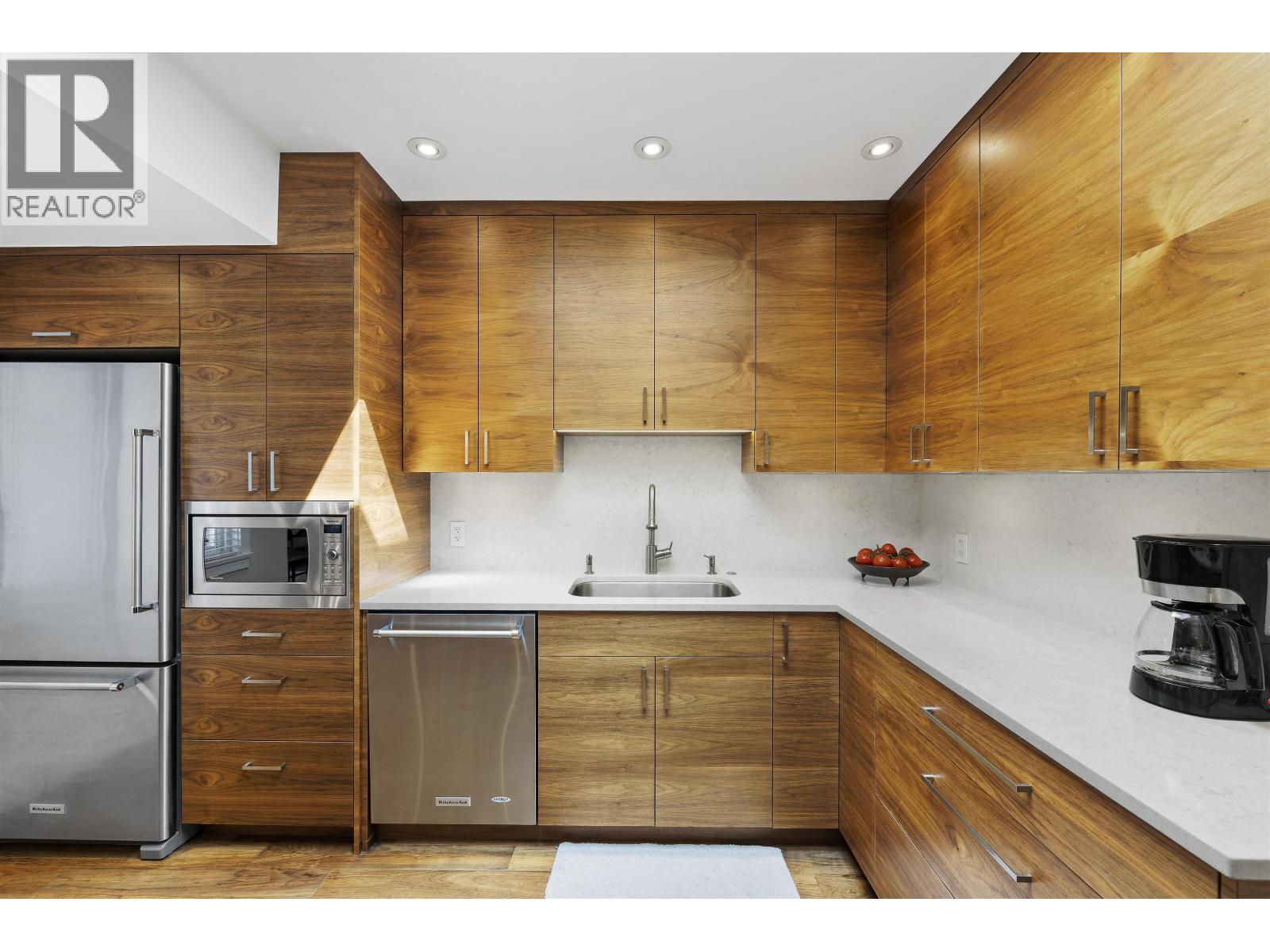 Property at 1175 GORDON AVENUE image 5