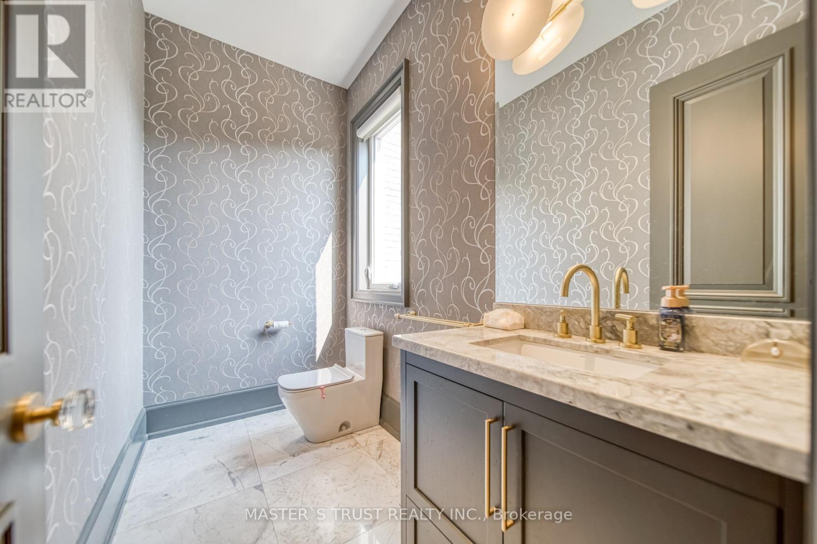 15 Ames Circle, Toronto, Ontario  M3B 3B9 - Photo 18 - C12332048