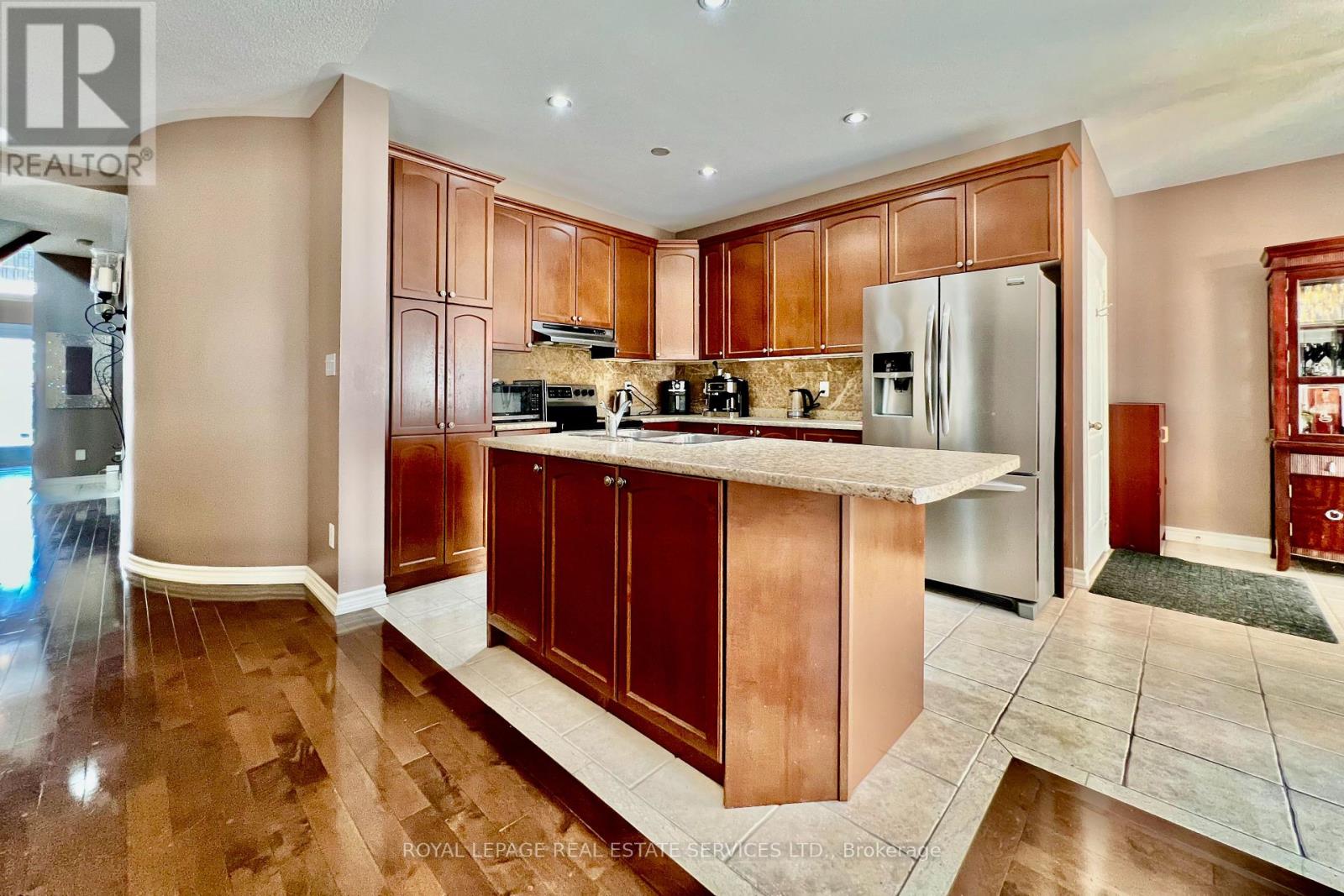 4681 Webb Street, Burlington, Ontario  L7M 0E3 - Photo 11 - W12332017