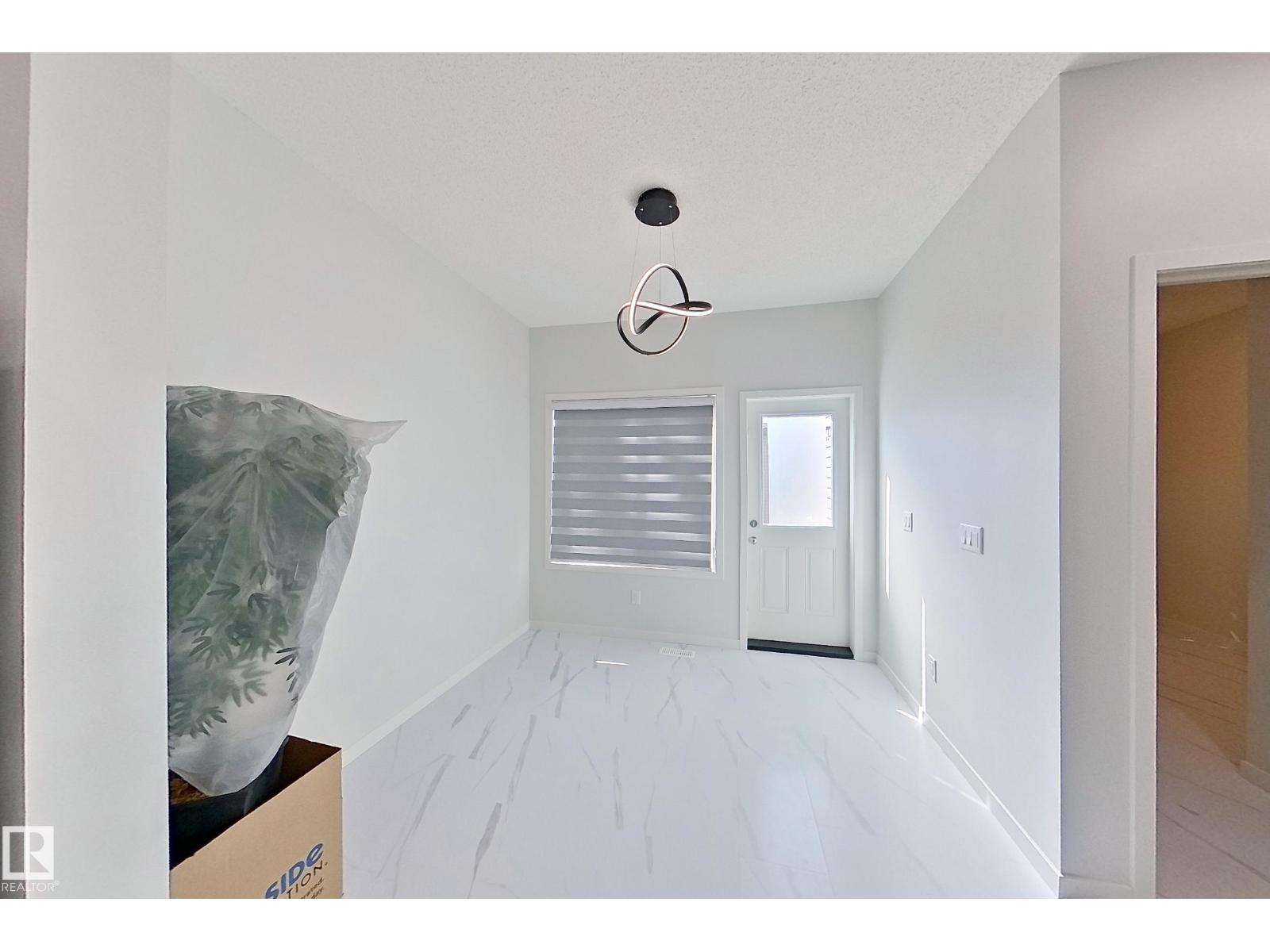 Property at 7118 46A ST image 3