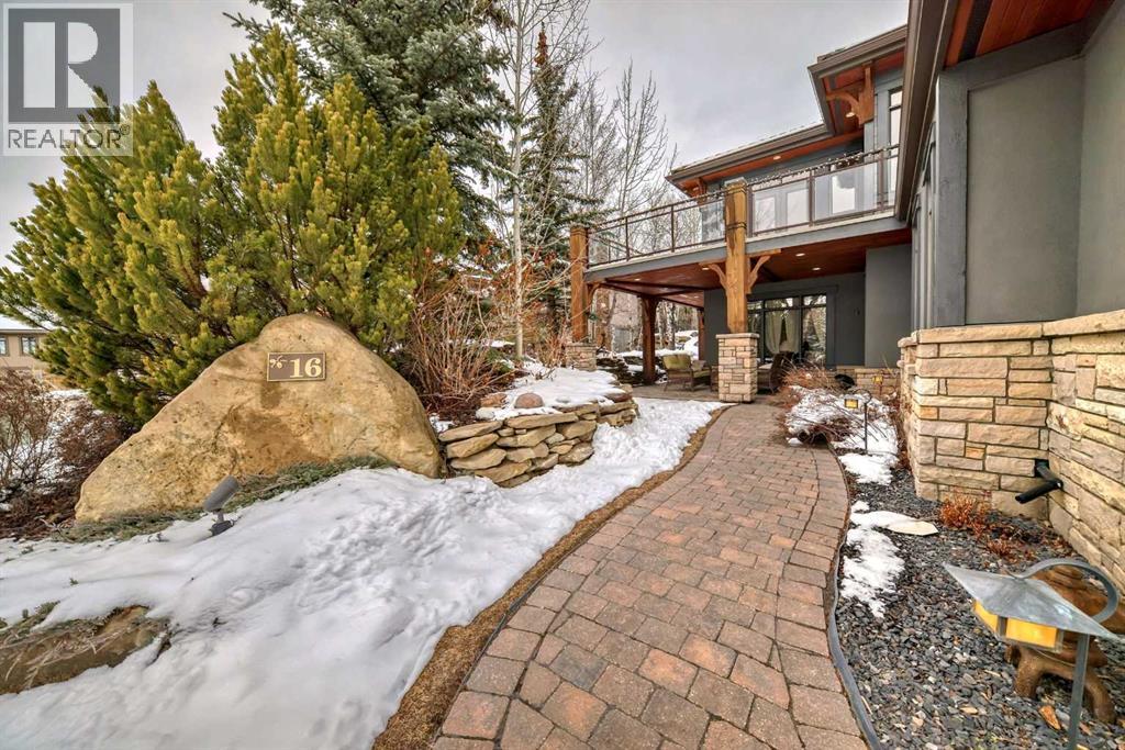 Property at 16 Spring Valley Lane SW image 3