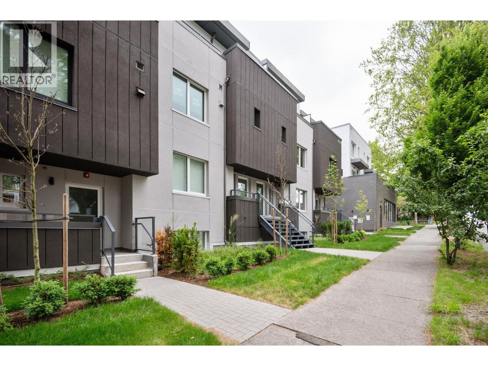 110 2085 E 1ST AVENUE, Vancouver, British Columbia