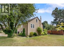 2761 Foul Bay Rd Henderson, Oak Bay, Ca