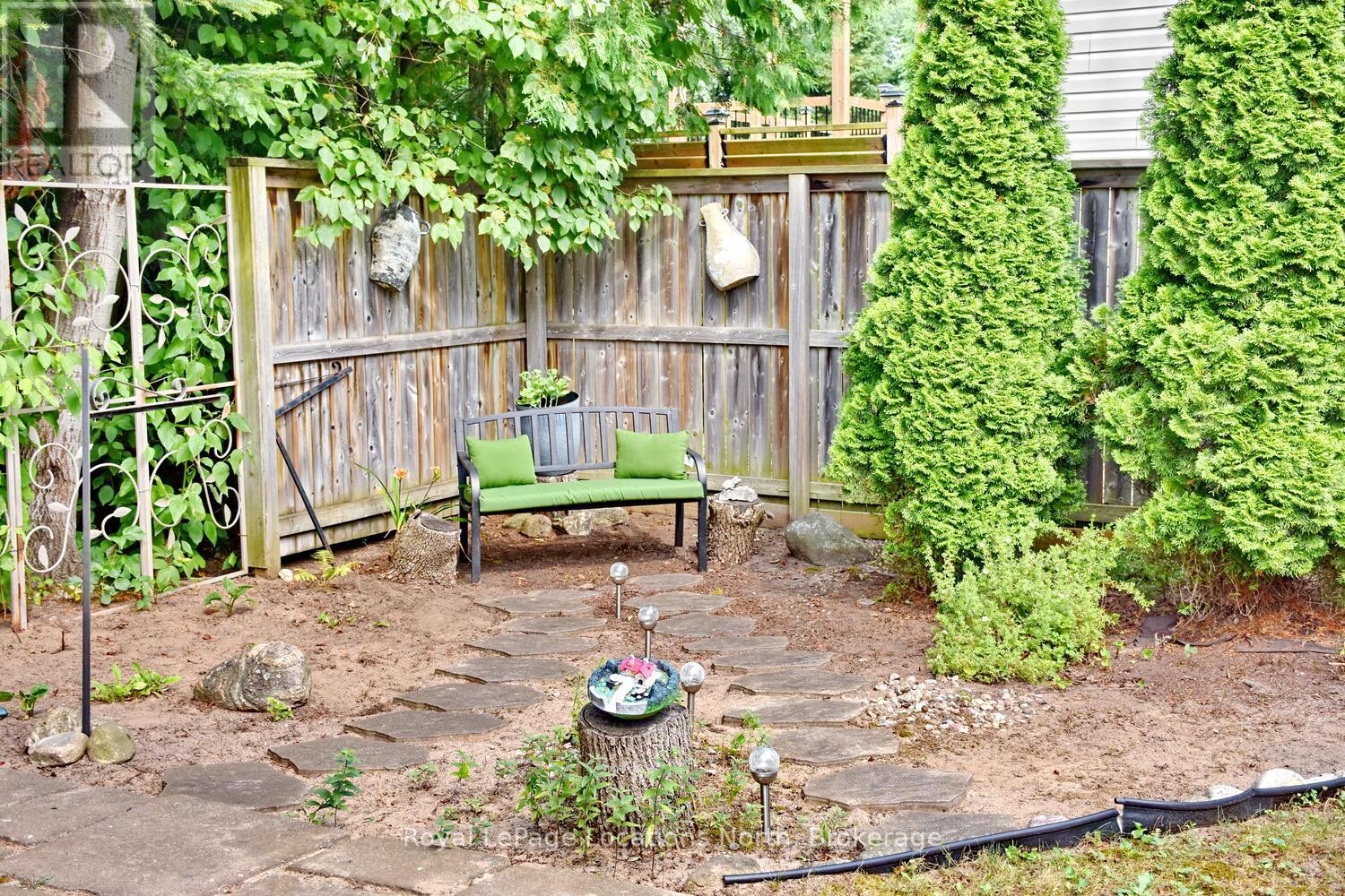 100 62nd Street S, Wasaga Beach, Ontario  L9Z 2Z4 - Photo 14 - S12332126