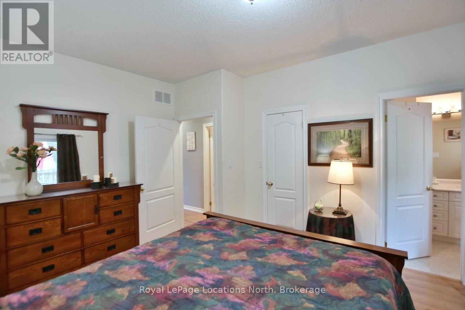 100 62nd Street S, Wasaga Beach, Ontario  L9Z 2Z4 - Photo 32 - S12332126