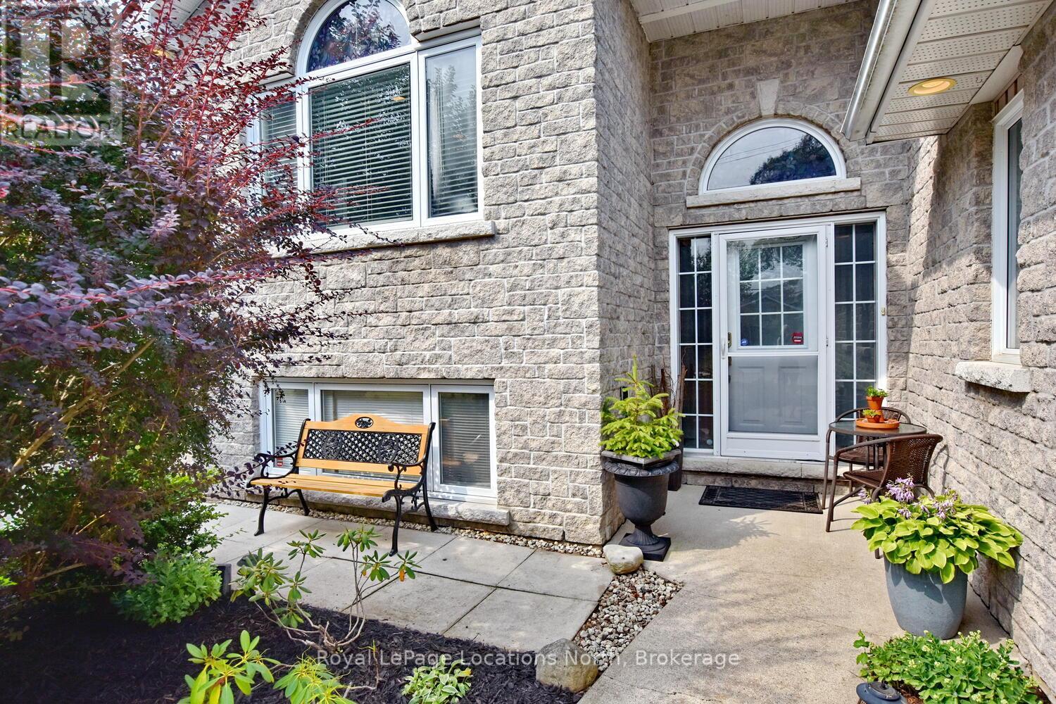 100 62nd Street S, Wasaga Beach, Ontario  L9Z 2Z4 - Photo 6 - S12332126