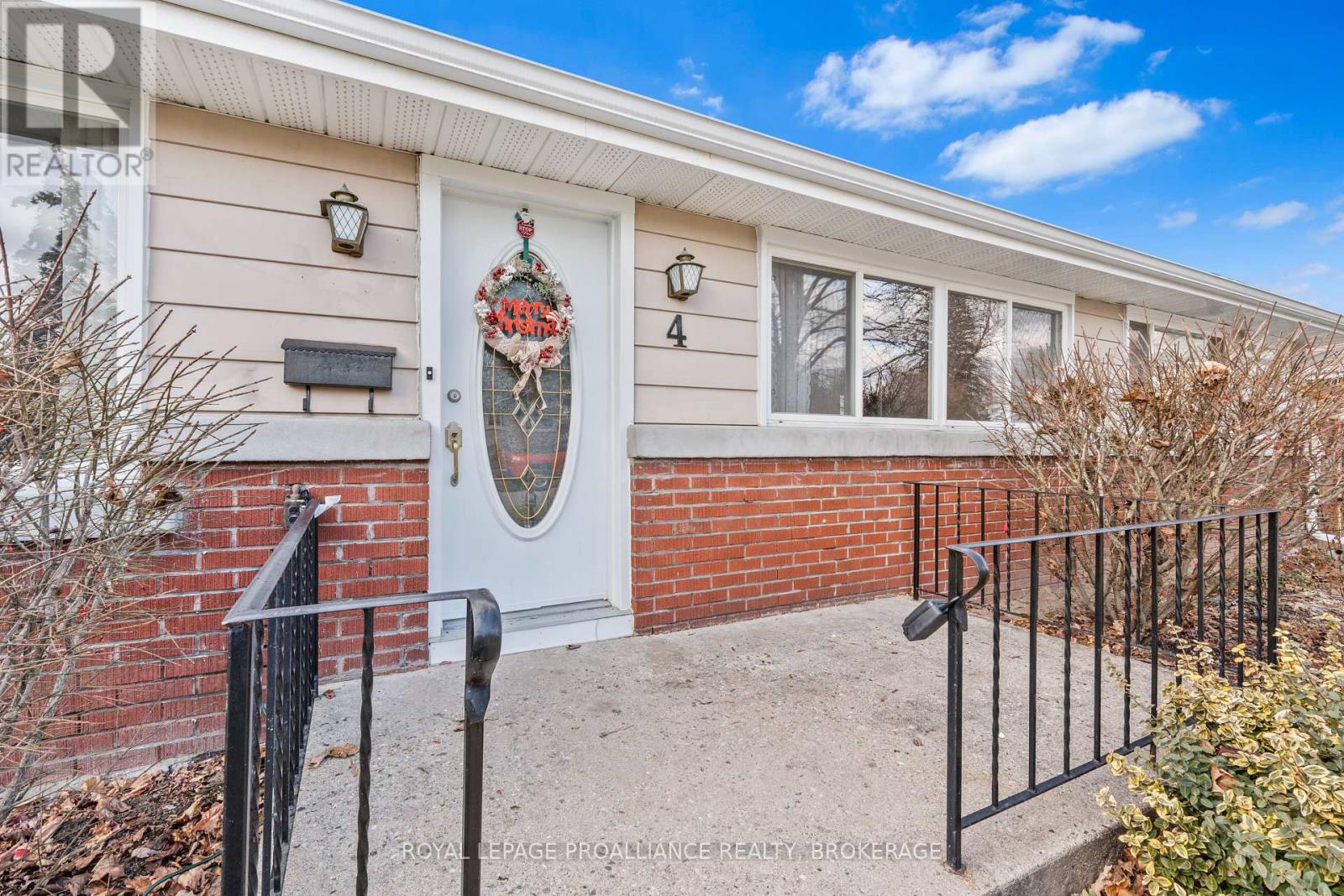 4 Strathcona Crescent, Kingston, Ontario  K7M 1N8 - Photo 3 - X12332131