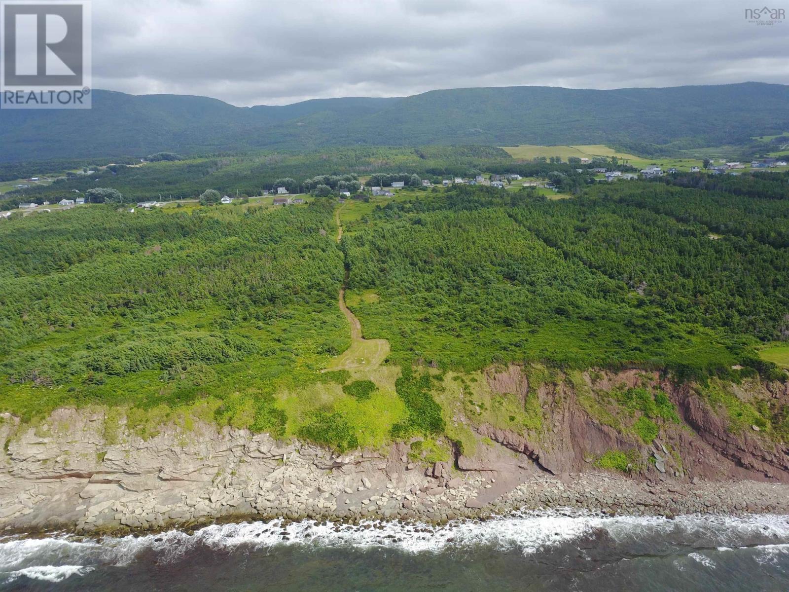12723 Cabot Trail, Grand Étang, Nova Scotia  B0E 1H0 - Photo 43 - 202505815