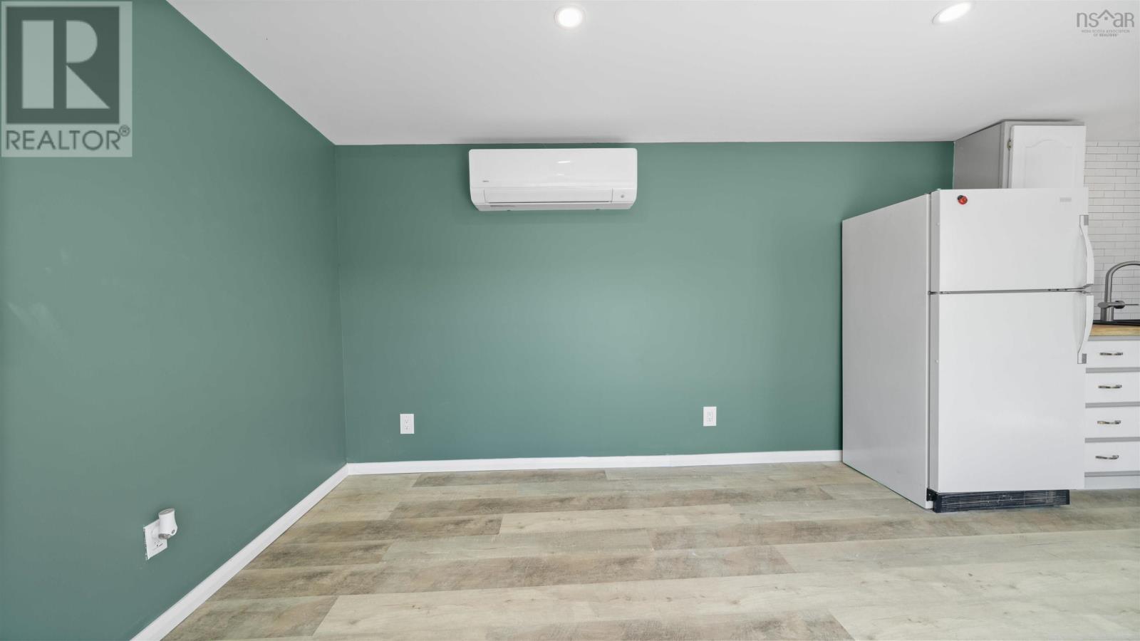 158 Hilltop Drive, Lower Sackville, Nova Scotia  B4C 2P5 - Photo 12 - 202518651