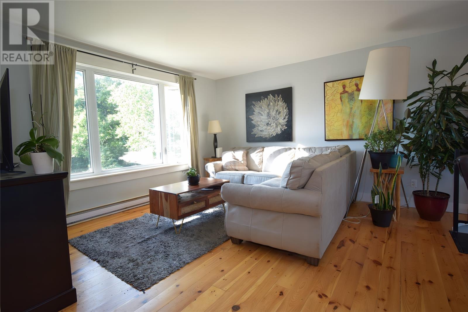 Property at 6 Powers Farm Road image 5
