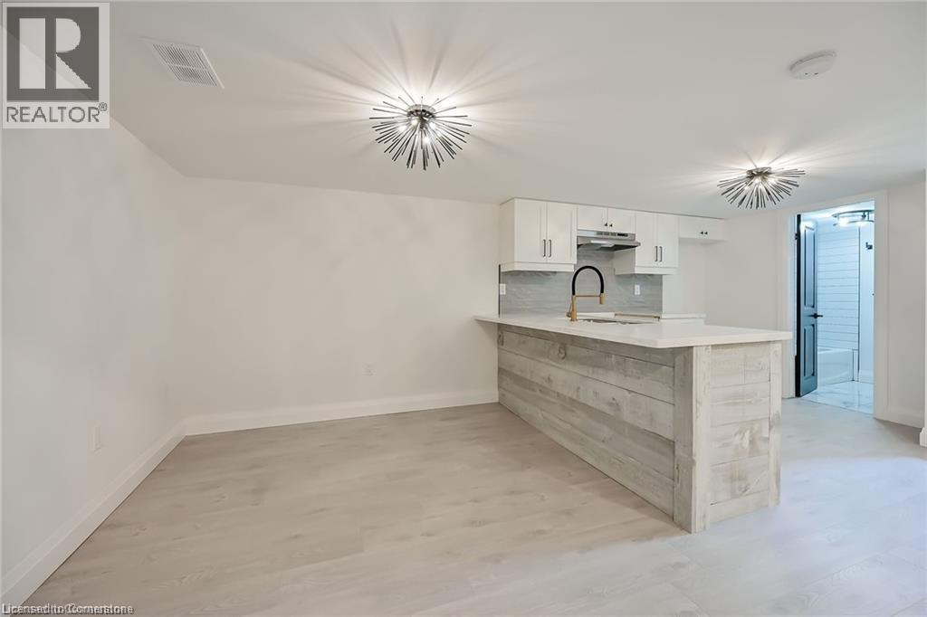 201 Stewartdale Avenue Unit# 2, Hamilton, Ontario  L8K 4P7 - Photo 6 - 40758399