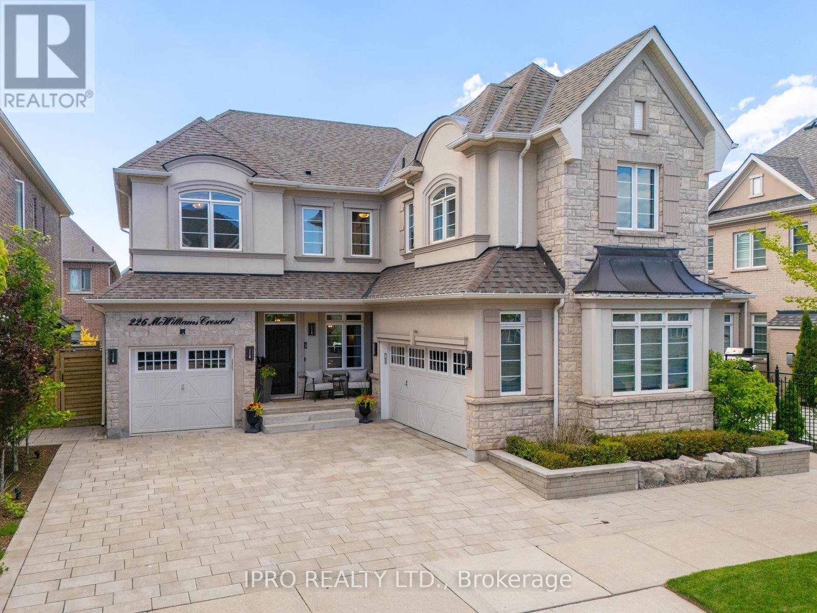 Property at 226 MCWILLIAMS CRESCENT image 1