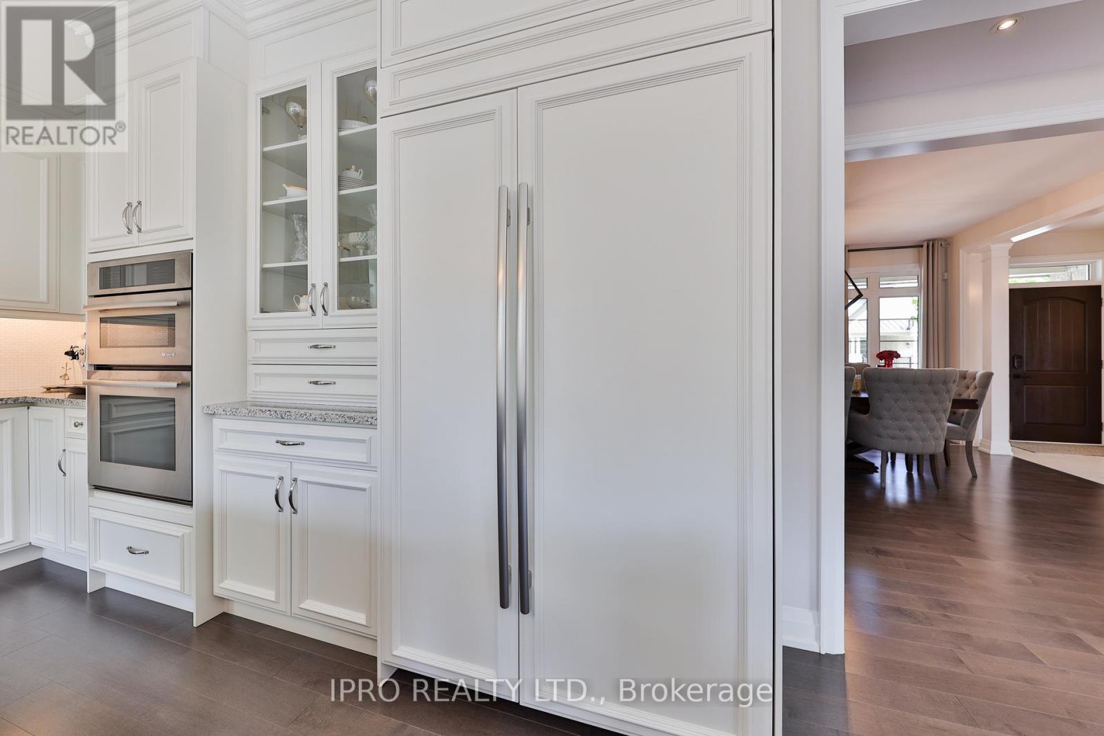 Property at 226 MCWILLIAMS CRESCENT image 5
