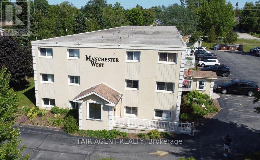 207 - 229 Adelaide Street, Saugeen Shores, Ontario  N0H 2L0 - Photo 1 - X12332110