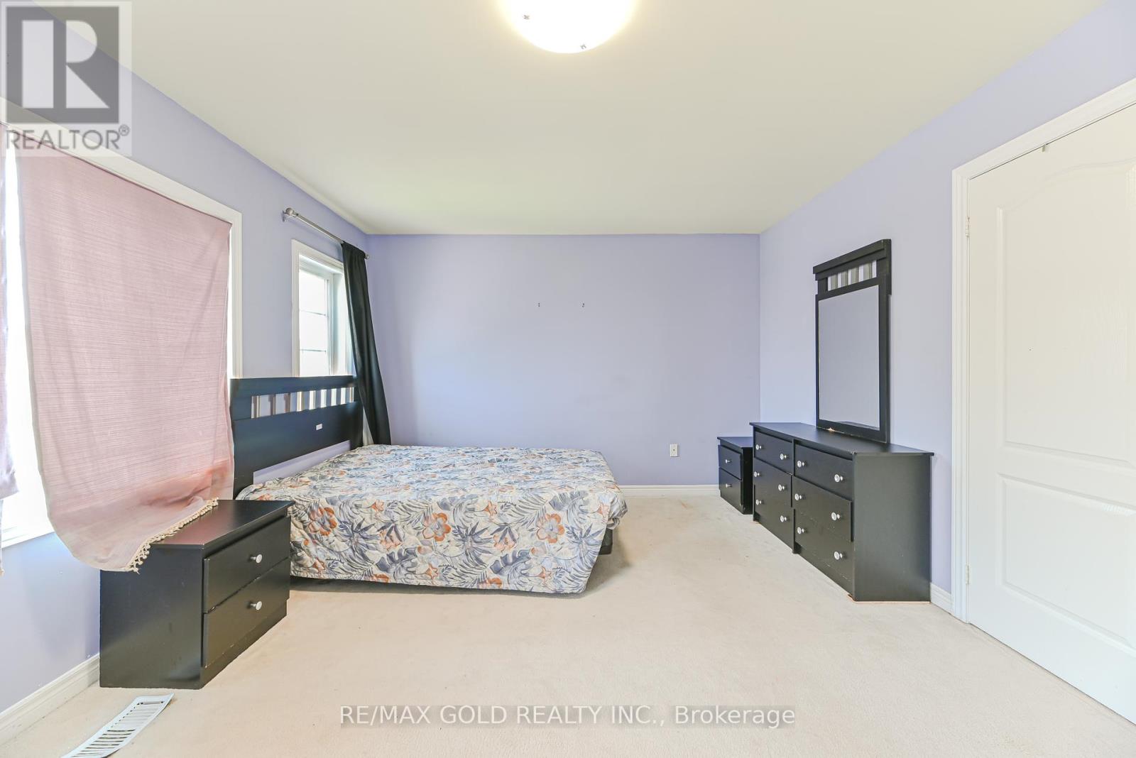45 Treeline Boulevard, Brampton, Ontario  L6P 1E4 - Photo 22 - W12331815