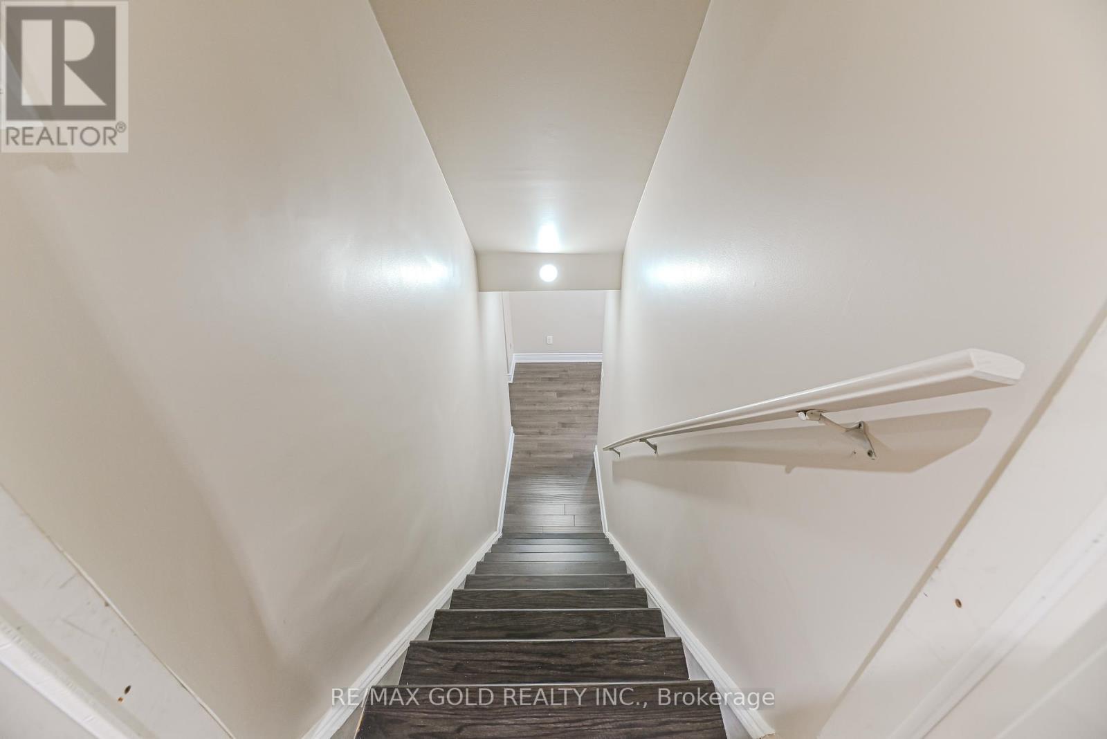 45 Treeline Boulevard, Brampton, Ontario  L6P 1E4 - Photo 24 - W12331815