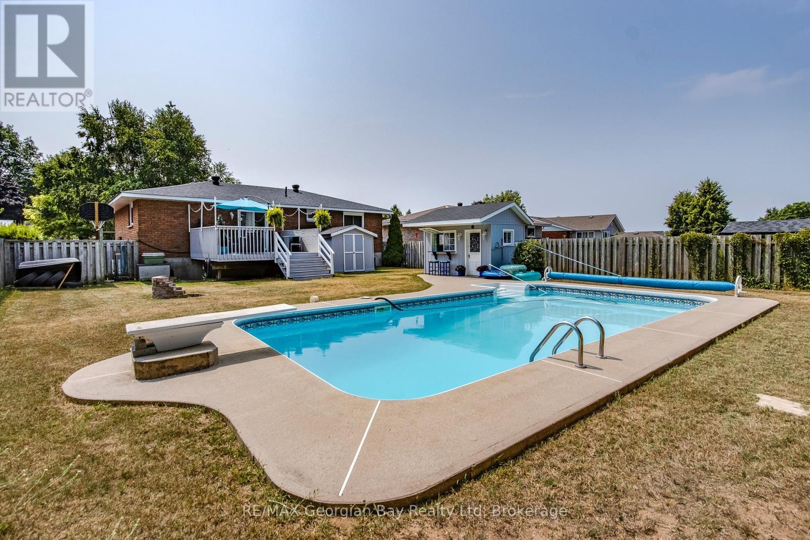 32 Kerr Drive, Penetanguishene, Ontario  L9M 1H6 - Photo 4 - S12332151