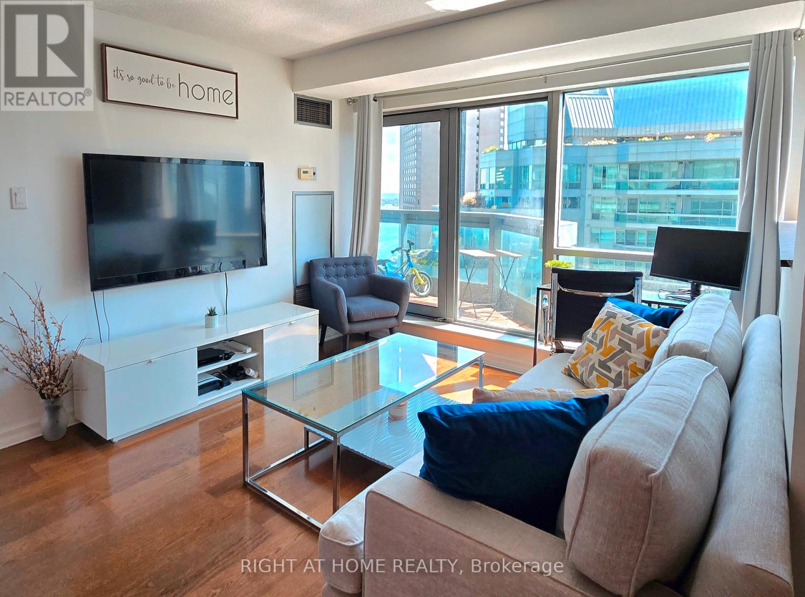 2601 - 10 Yonge Street, Toronto, Ontario  M5E 1R4 - Photo 2 - C12332101