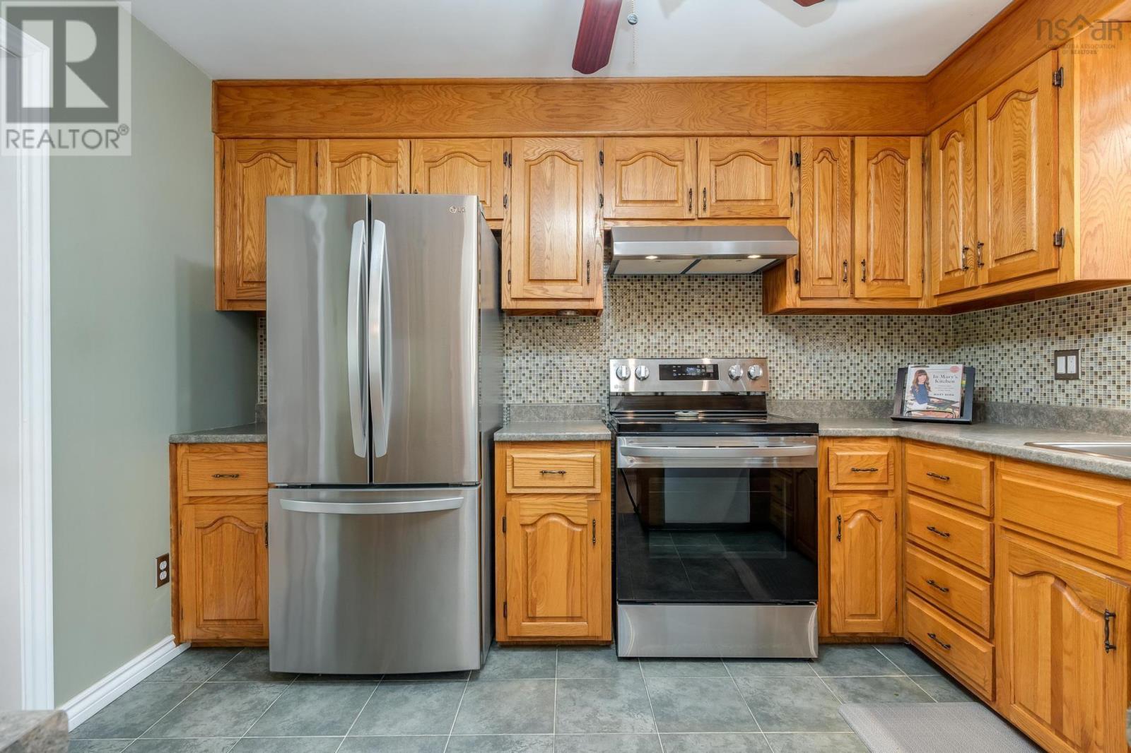 20 Kipawa Crescent, Hammonds Plains, Nova Scotia  B4B 1N2 - Photo 11 - 202509416