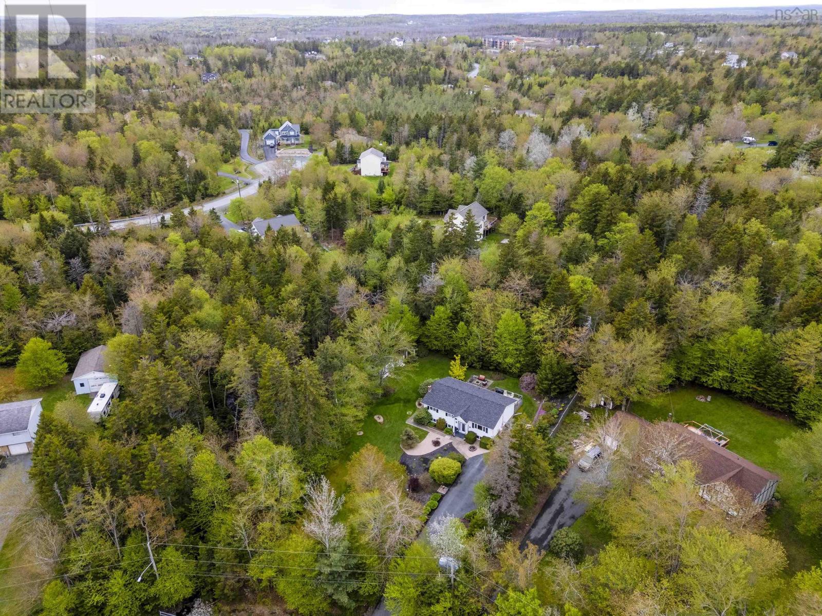 20 Kipawa Crescent, Hammonds Plains, Nova Scotia  B4B 1N2 - Photo 3 - 202509416