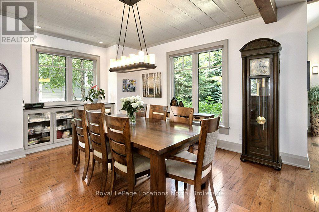 376 Sunset Boulevard, Blue Mountains, Ontario  N0H 2P0 - Photo 11 - X12332193