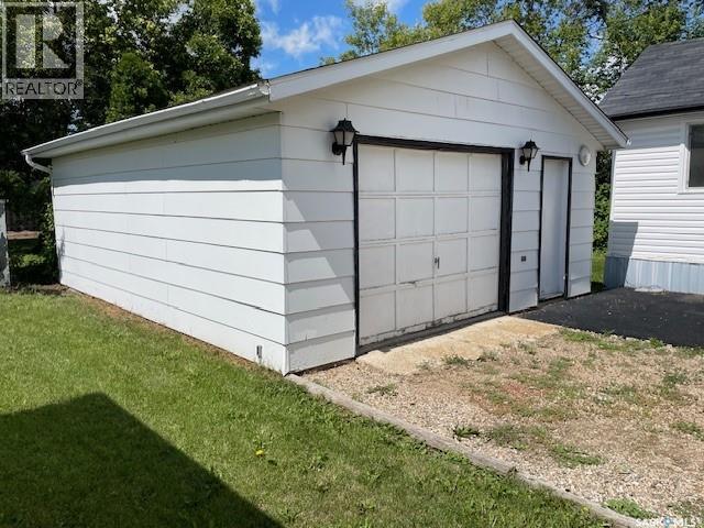308 1st Street W, Carlyle, Saskatchewan  S0C 0R0 - Photo 10 - SK014994