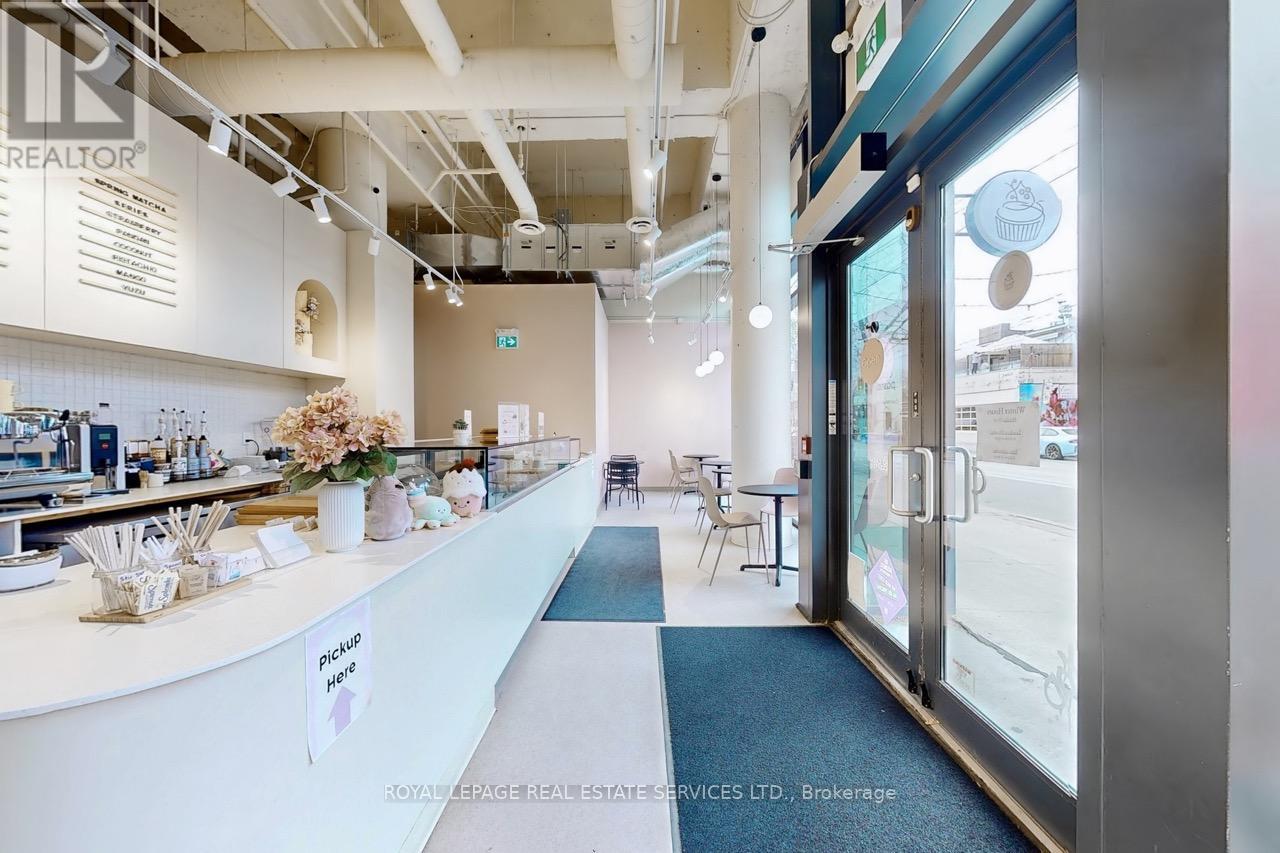 862 Dundas Street W, Toronto, Ontario  M6J 1V5 - Photo 13 - C12332180