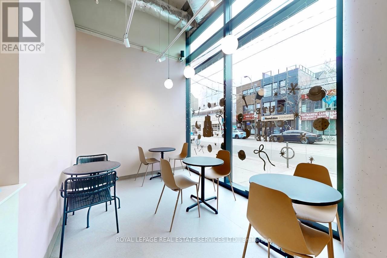 862 Dundas Street W, Toronto, Ontario  M6J 1V5 - Photo 7 - C12332180