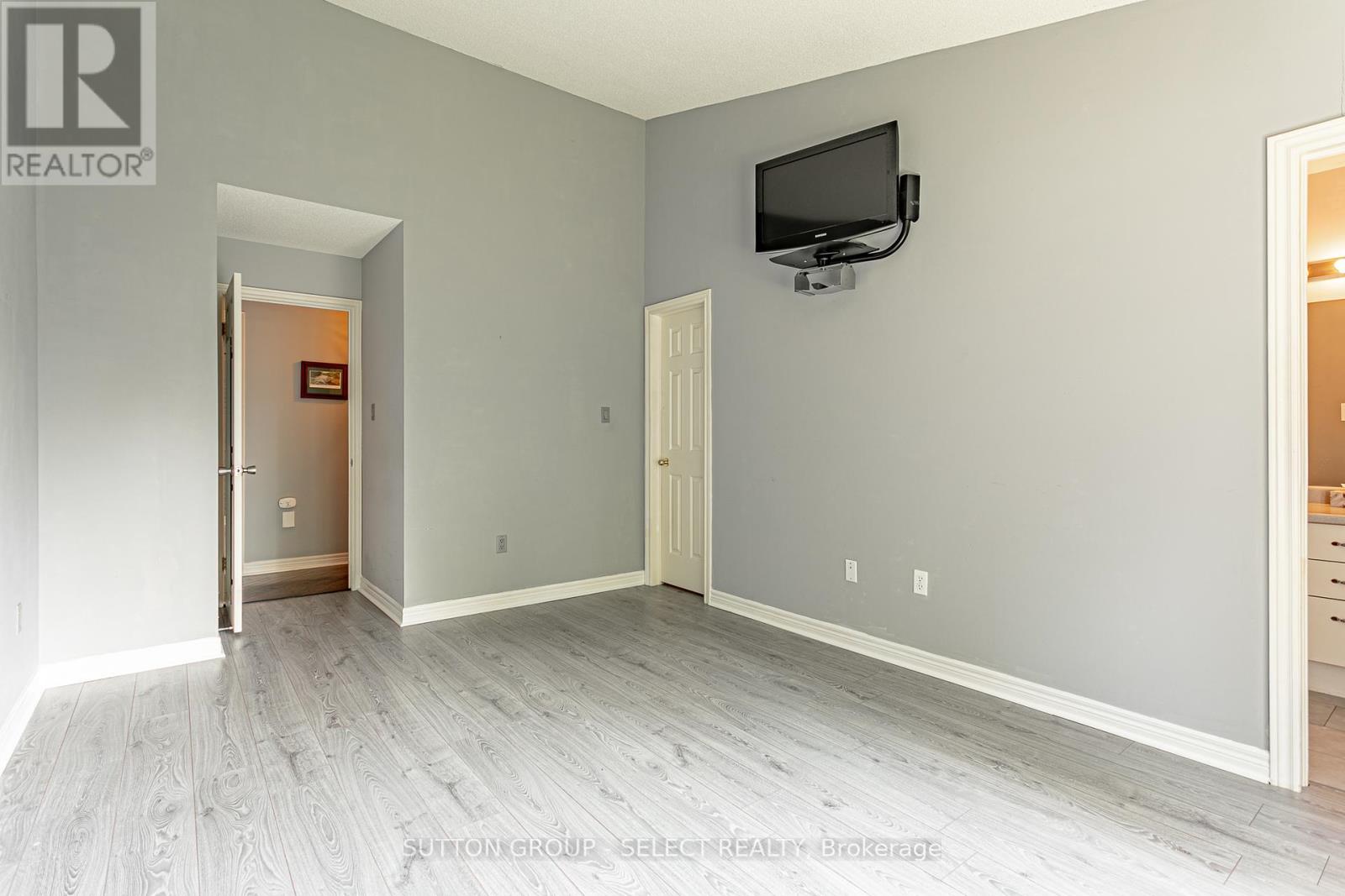 13 - 627 Wharncliffe Road S, London South, Ontario  N6J 2N7 - Photo 18 - X12332198
