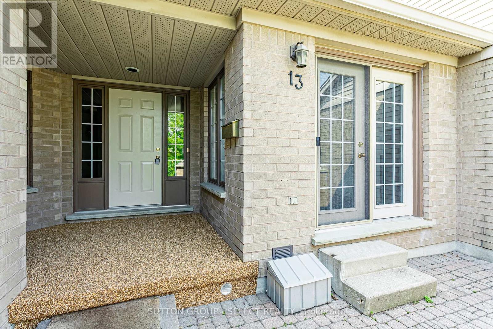 13 - 627 Wharncliffe Road S, London South, Ontario  N6J 2N7 - Photo 4 - X12332198