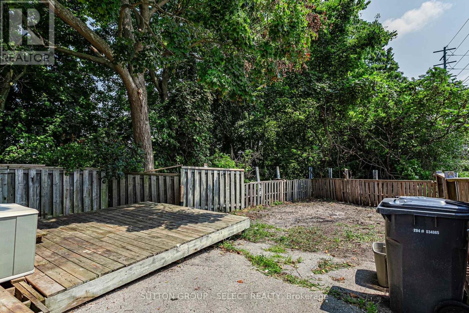 1064 Western Road, London North, Ontario  N6G 1G4 - Photo 20 - X12332199