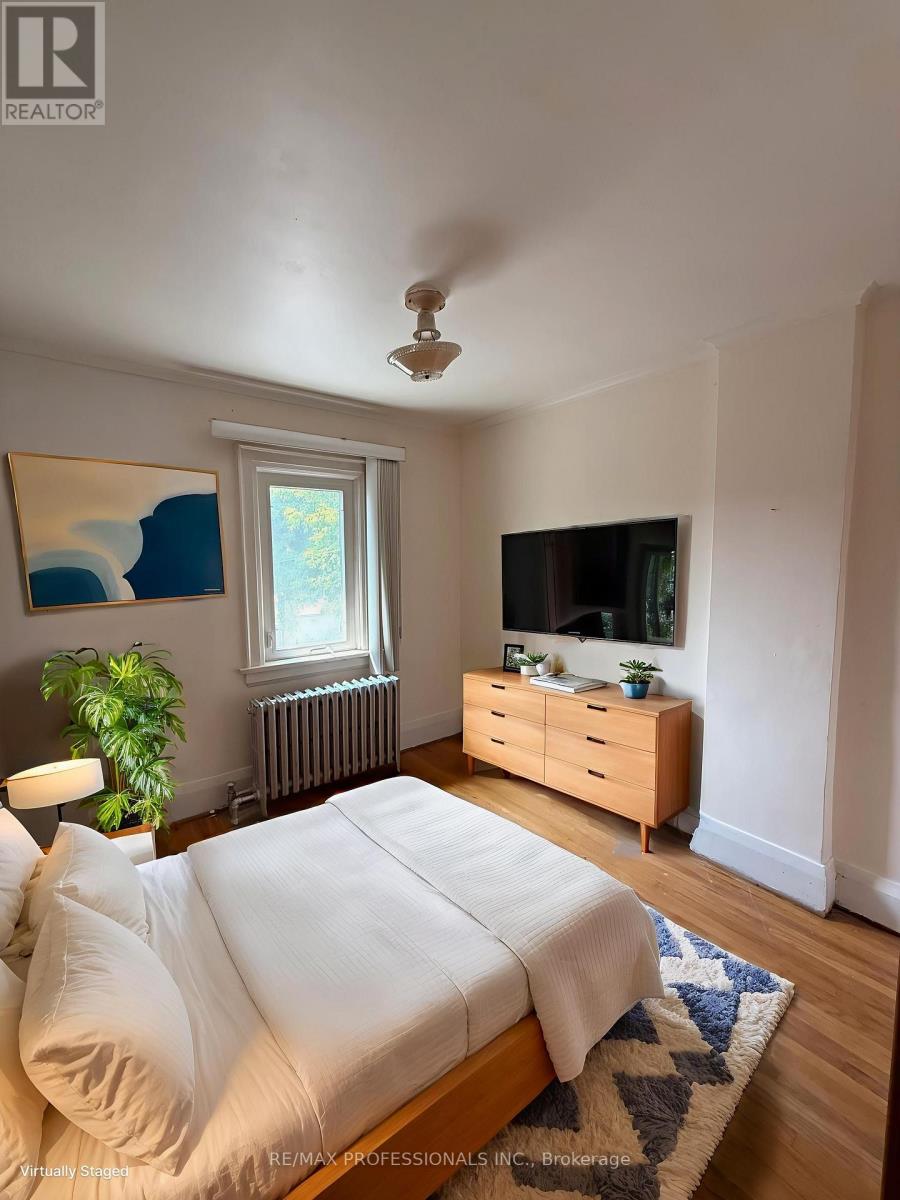 560 Atlas Avenue, Toronto, Ontario  M6C 3R4 - Photo 17 - C12326132
