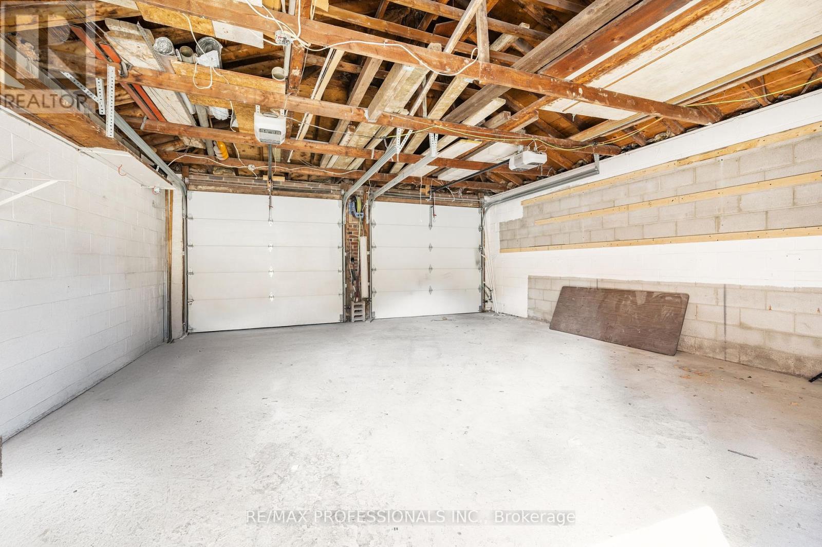 560 Atlas Avenue, Toronto, Ontario  M6C 3R4 - Photo 29 - C12326132
