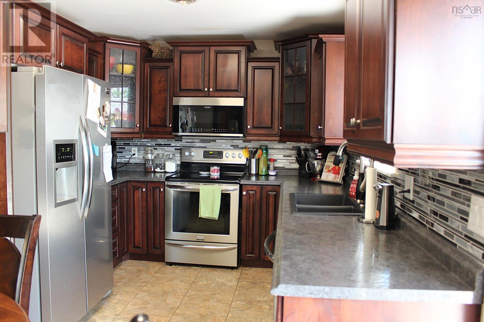 85 Sycamore Lane, Lower Sackville, Nova Scotia  B4C 1E8 - Photo 12 - 202515911