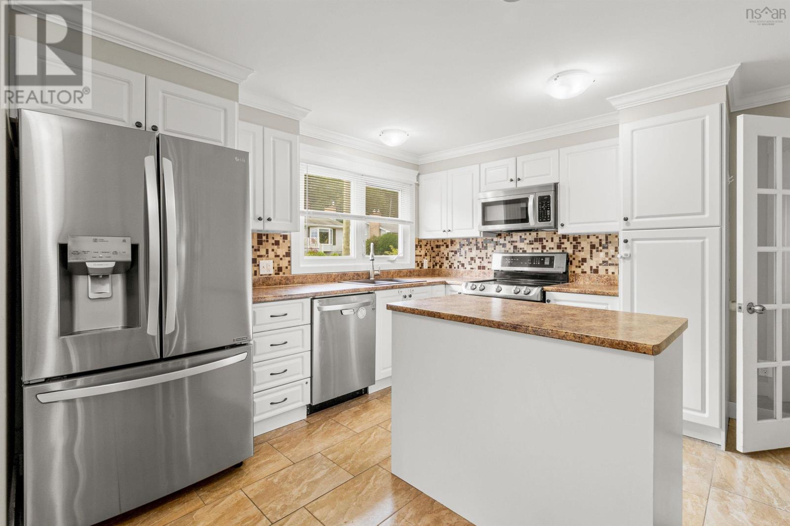 155 Aspen Crescent, Lower Sackville, Nova Scotia  B4C 1C9 - Photo 5 - 202519357