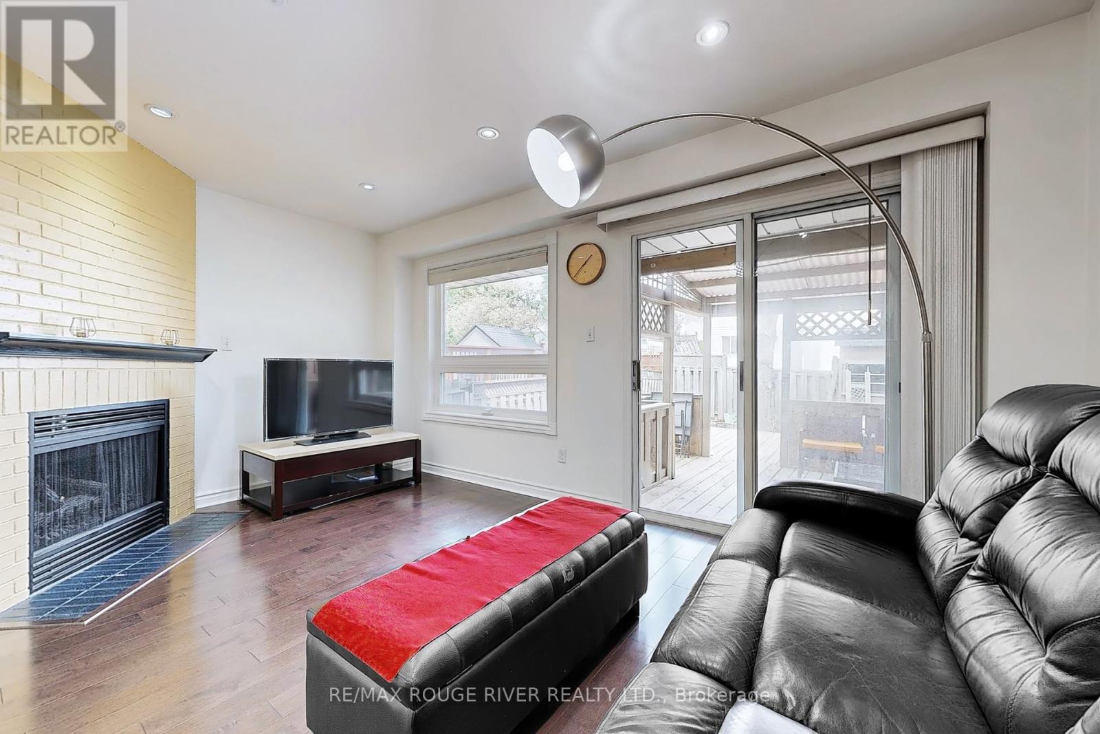 138 Andona Crescent, Toronto, Ontario  M1C 5A1 - Photo 3 - E12332218