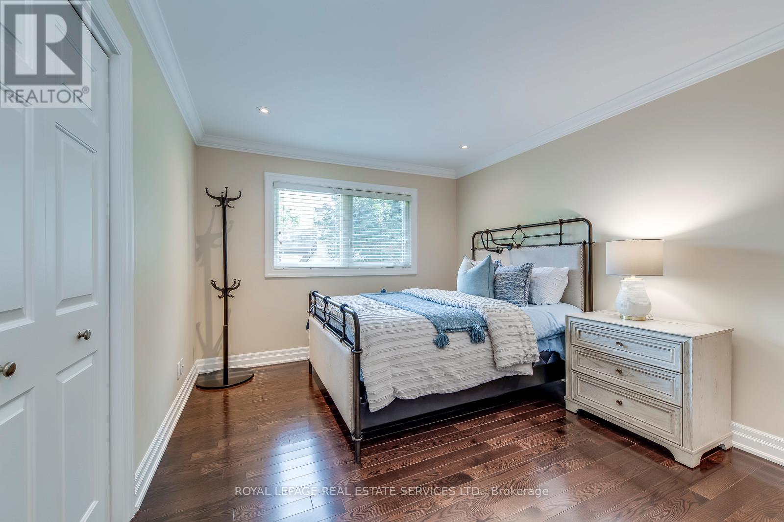1504 Caulder Drive, Oakville, Ontario  L6J 5S9 - Photo 31 - W12332196