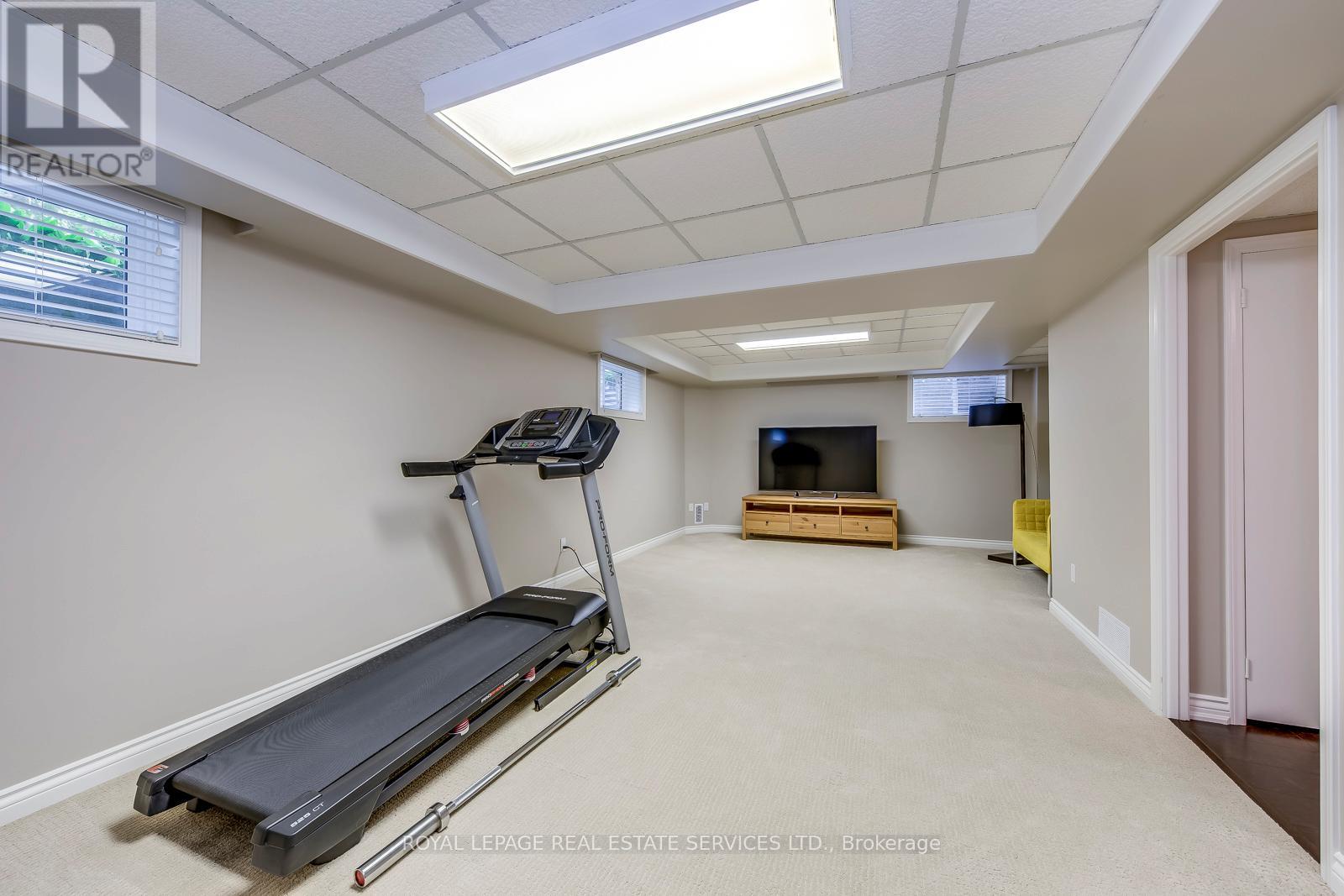 1504 Caulder Drive, Oakville, Ontario  L6J 5S9 - Photo 37 - W12332196