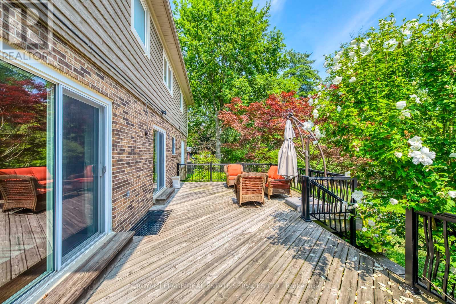 1504 Caulder Drive, Oakville, Ontario  L6J 5S9 - Photo 42 - W12332196