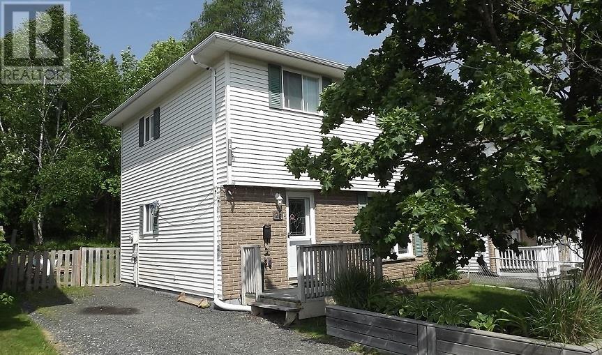26 Hergott Ave, Elliot Lake, Ontario  P5A 3A8 - Photo 1 - SM250719