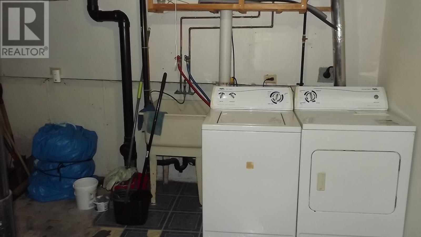 26 Hergott Ave, Elliot Lake, Ontario  P5A 3A8 - Photo 15 - SM250719