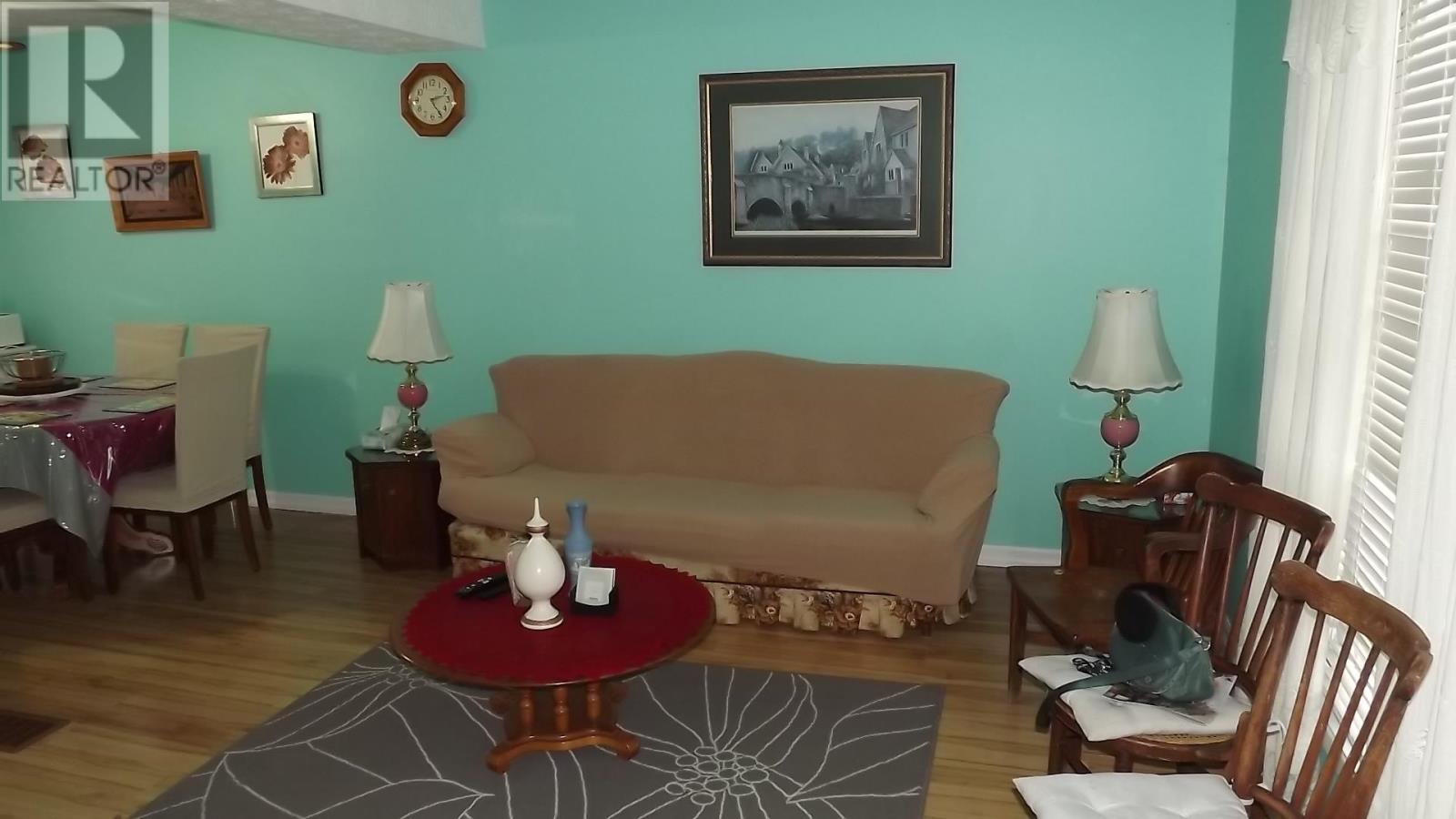 26 Hergott Ave, Elliot Lake, Ontario  P5A 3A8 - Photo 3 - SM250719